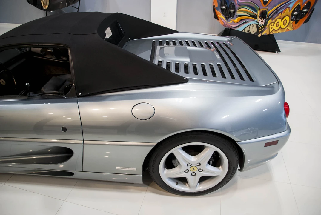 1997 Ferrari F355 Spider - Image 29 of 31