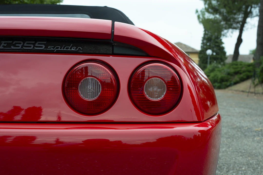 1997 Ferrari F355 Spider - Image 27 of 31