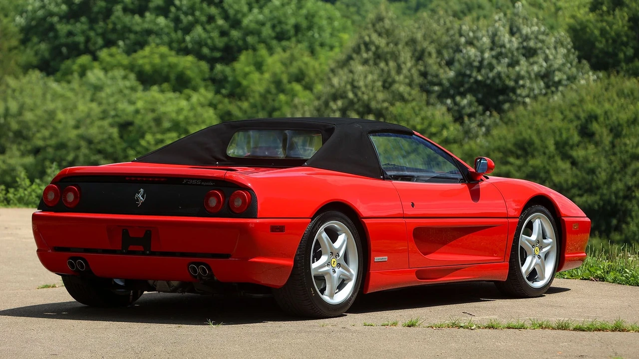 1997 Ferrari F355 Spider - Image 9 of 31
