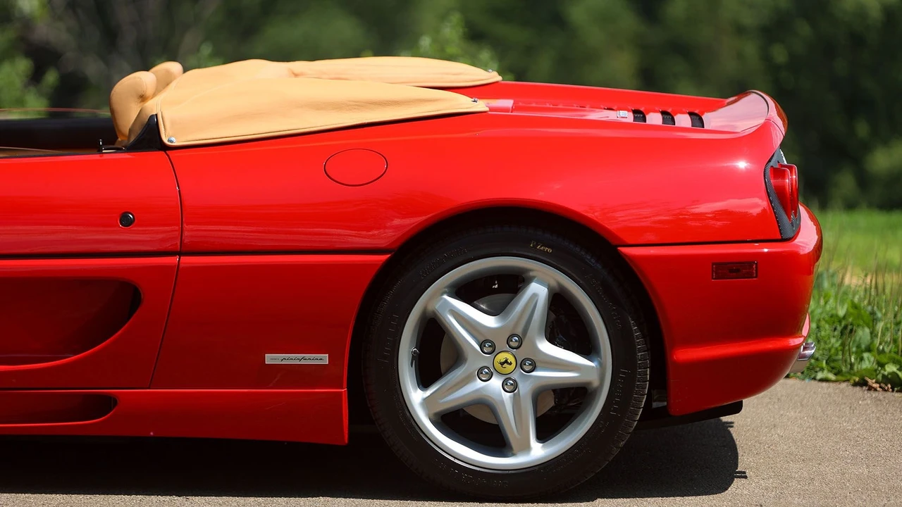 1997 Ferrari F355 Spider - Image 10 of 31
