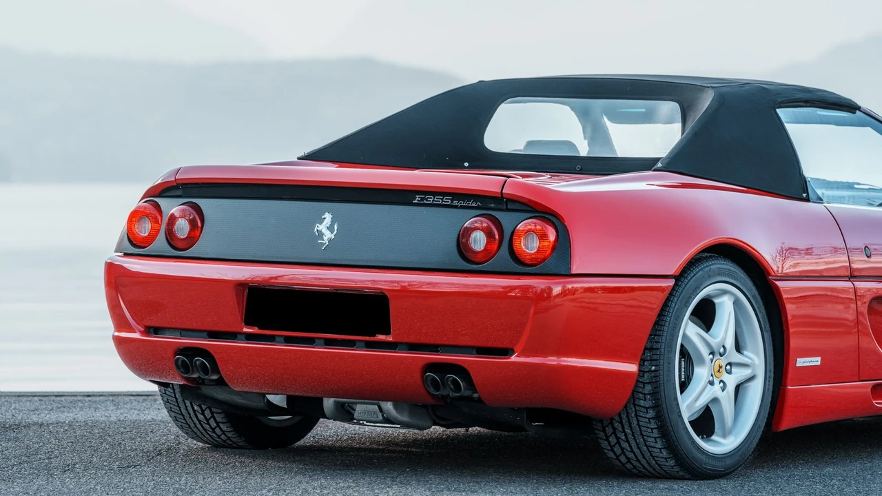 1997 Ferrari F355 Spider - Image 23 of 31