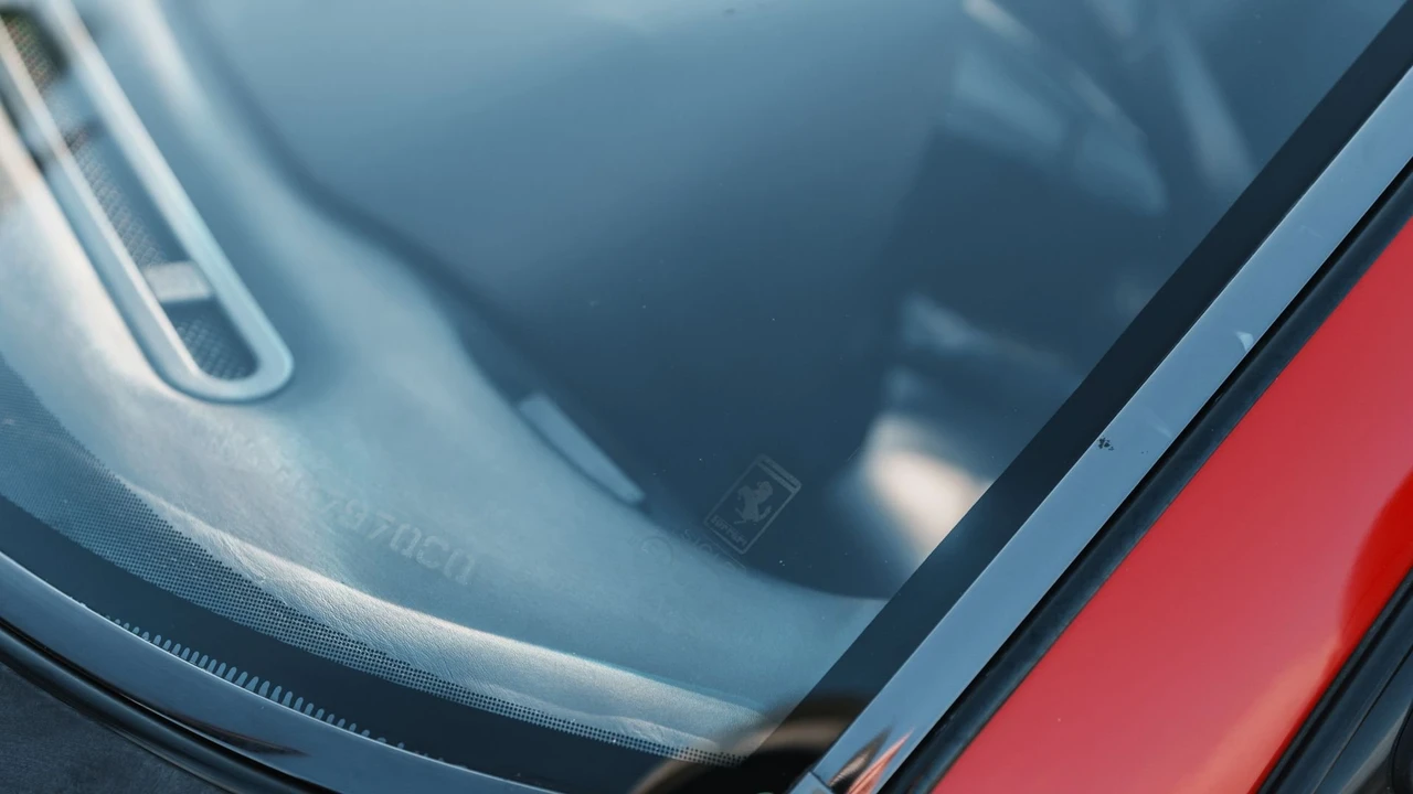 1997 Ferrari F355 Spider - Image 24 of 31