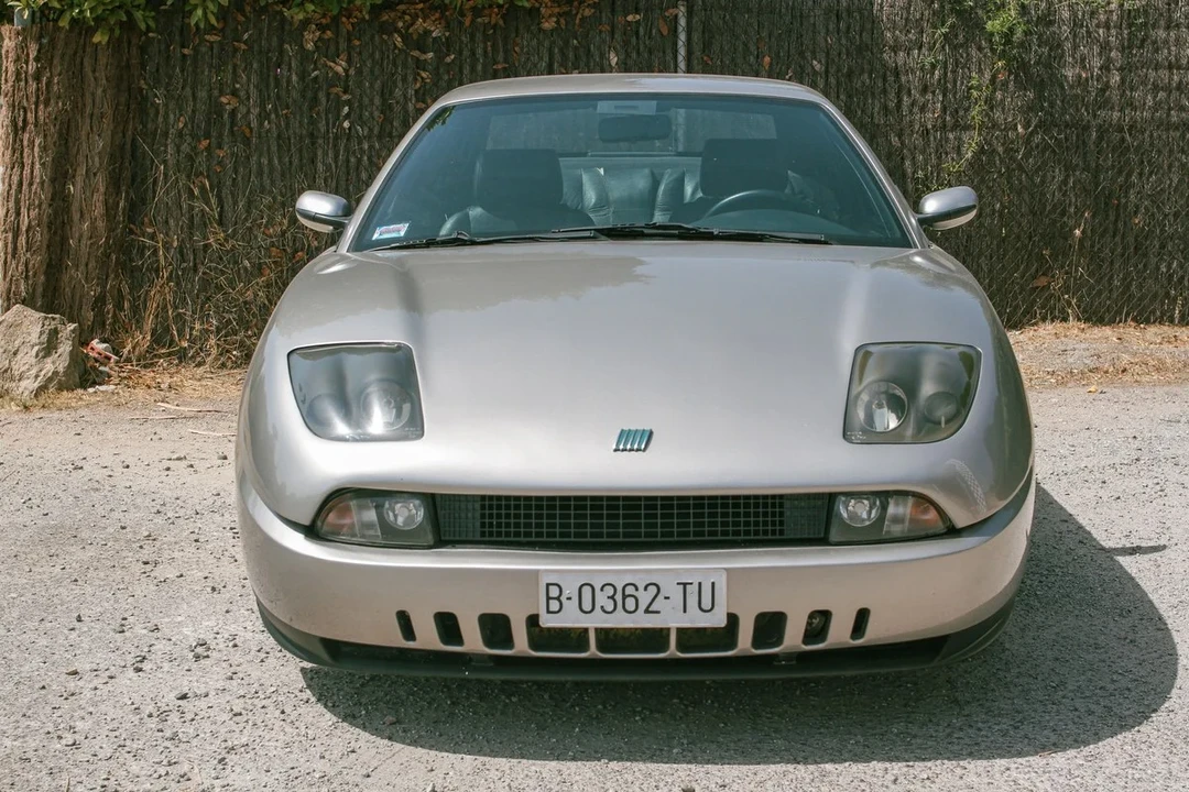 1997 Fiat Coupe - Image 2 of 31