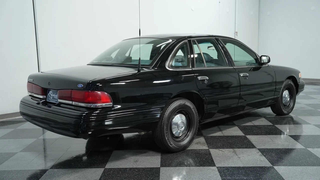1997 Ford Crown Victoria - Image 12 of 12