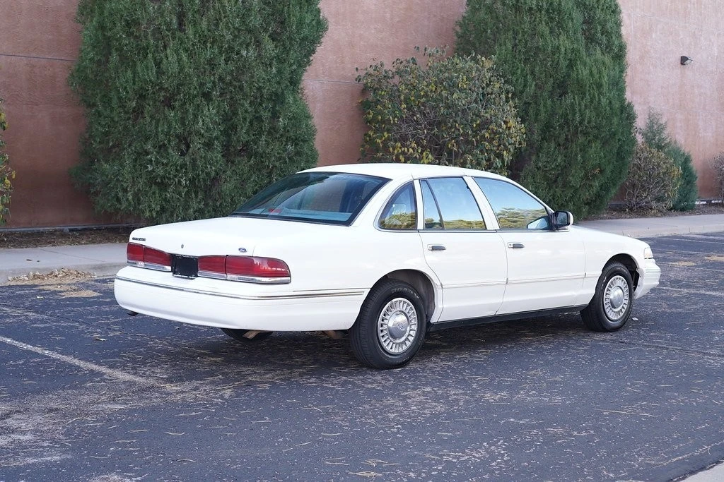 1997 Ford Crown Victoria - Image 7 of 21