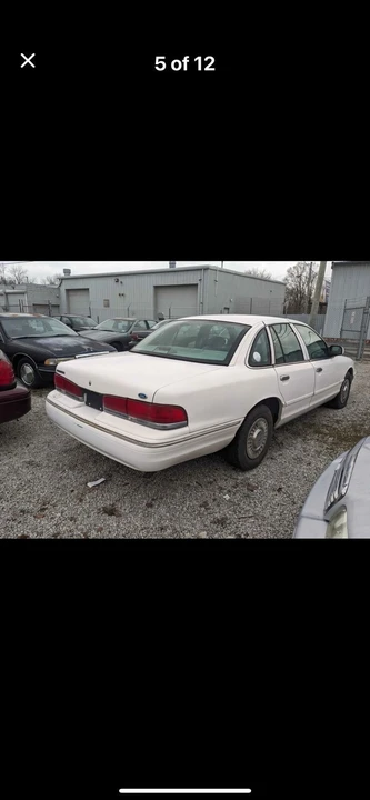 1997 Ford Crown Victoria - Image 18 of 20