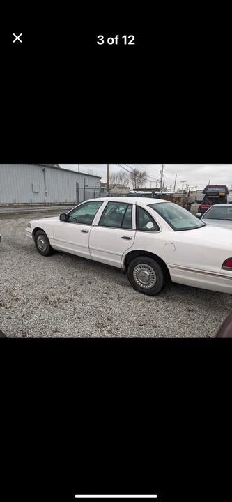 1997 Ford Crown Victoria - Image 3 of 20