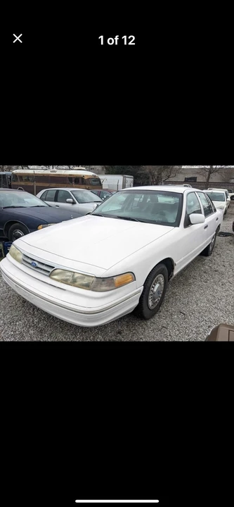 1997 Ford Crown Victoria - Image 4 of 20