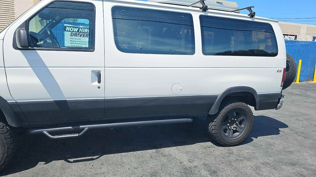 1997 Ford Econoline Van - Image 7 of 21
