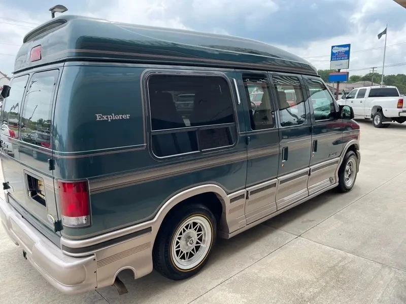 1997 Ford Explorer - Image 9 of 31