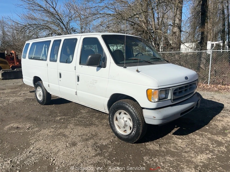 1997 Ford Econoline Van - Image 2 of 12