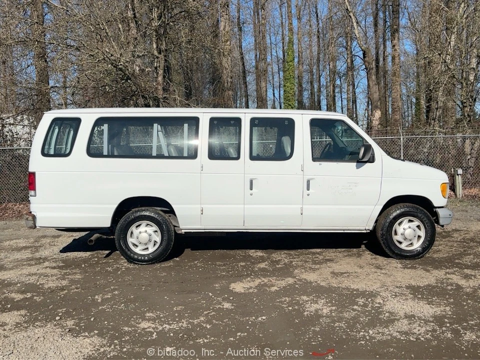 1997 Ford Econoline Van - Image 6 of 12