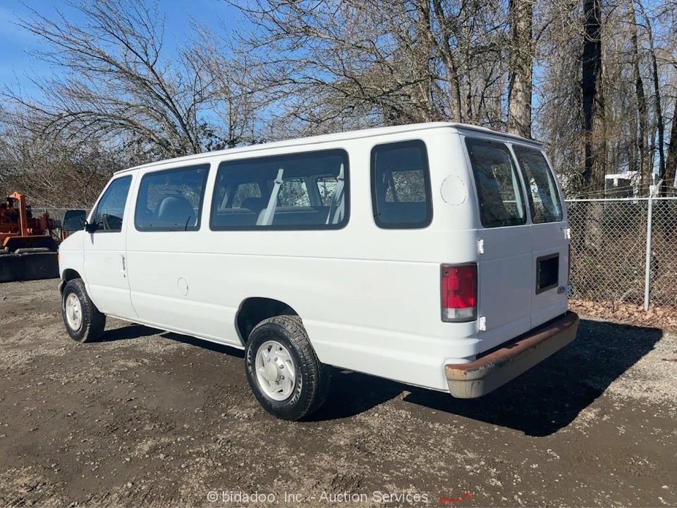 1997 Ford Econoline Van - Image 3 of 12