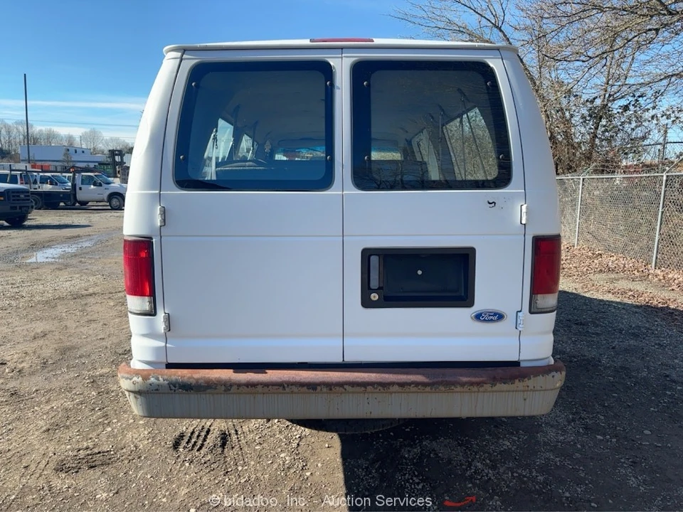 1997 Ford Econoline Van - Image 8 of 12