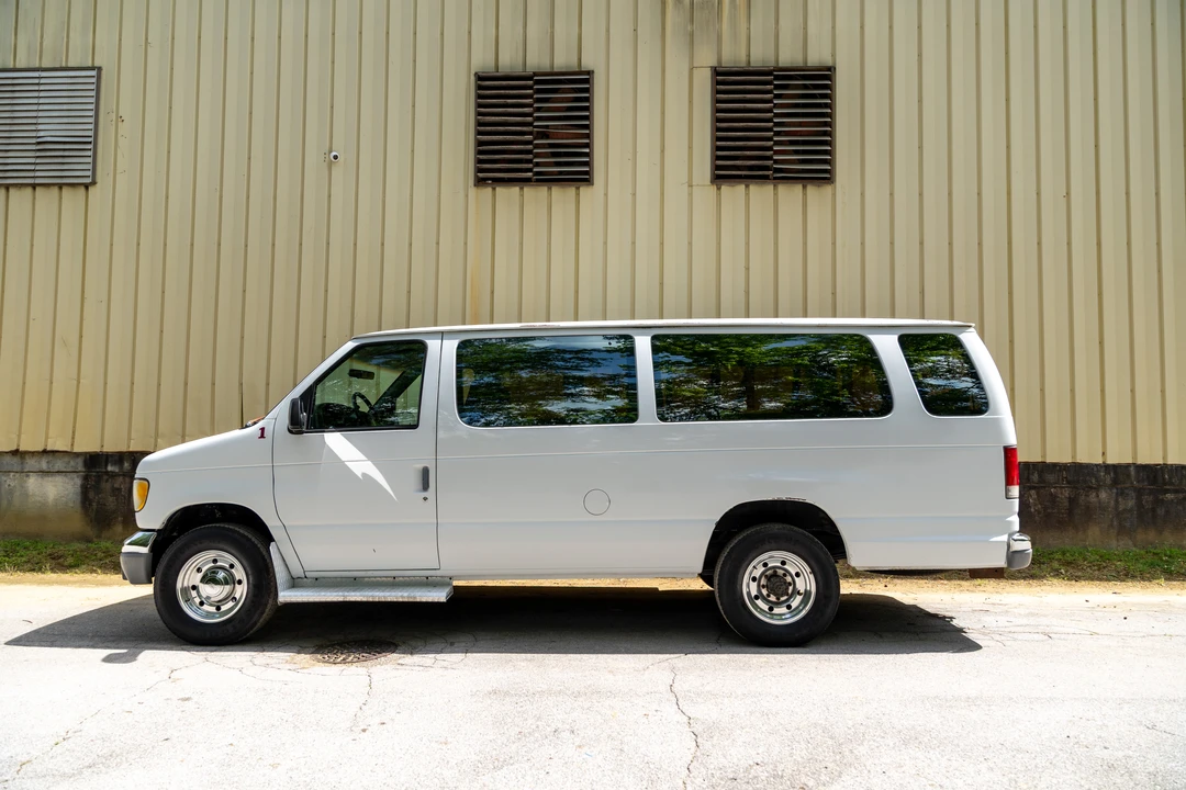 1997 Ford Econoline Van - Image 7 of 31