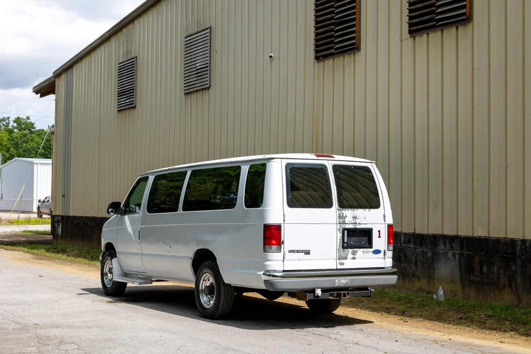 1997 Ford Econoline Van - Image 9 of 31