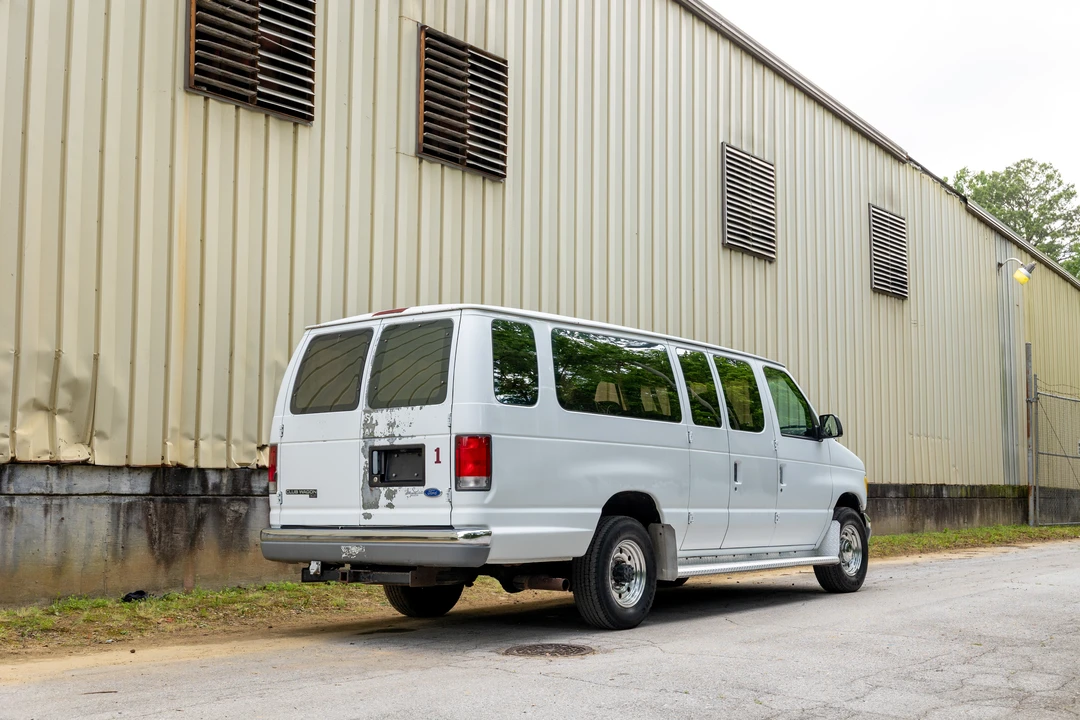 1997 Ford Econoline Van - Image 14 of 31