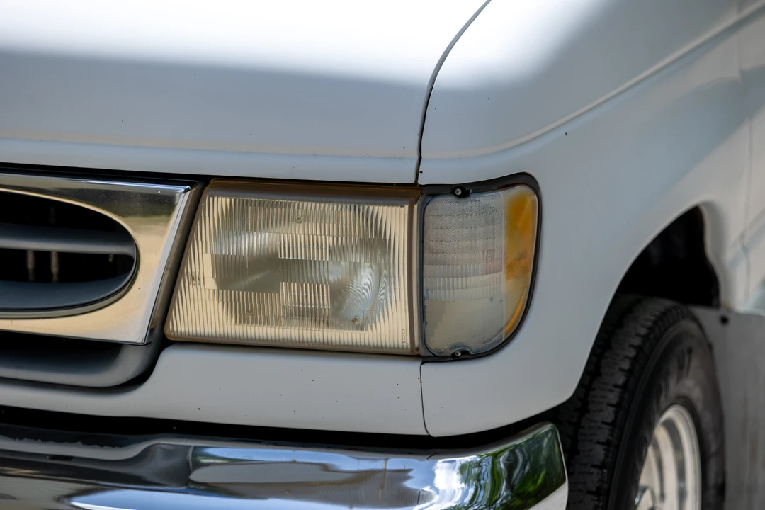 1997 Ford Econoline Van - Image 16 of 31