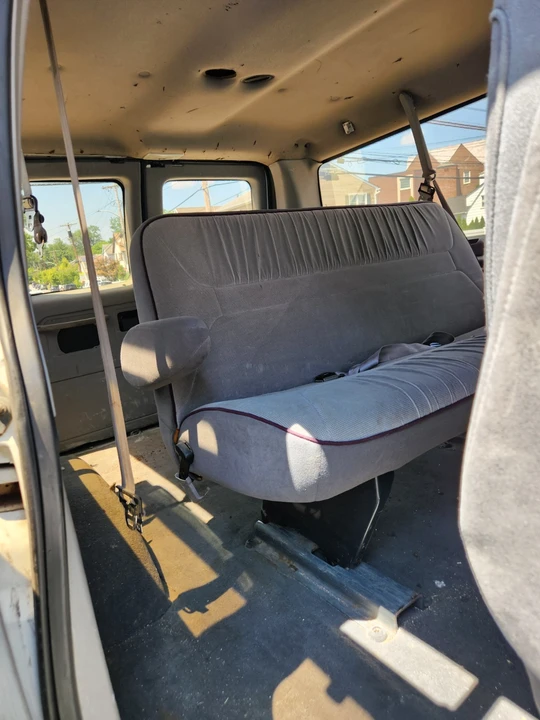 1997 Ford Econoline Van - Image 11 of 27