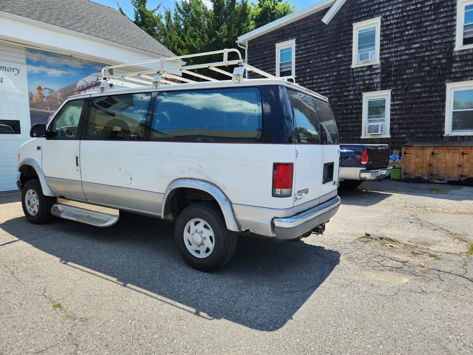 1997 Ford Econoline Van - Image 6 of 27