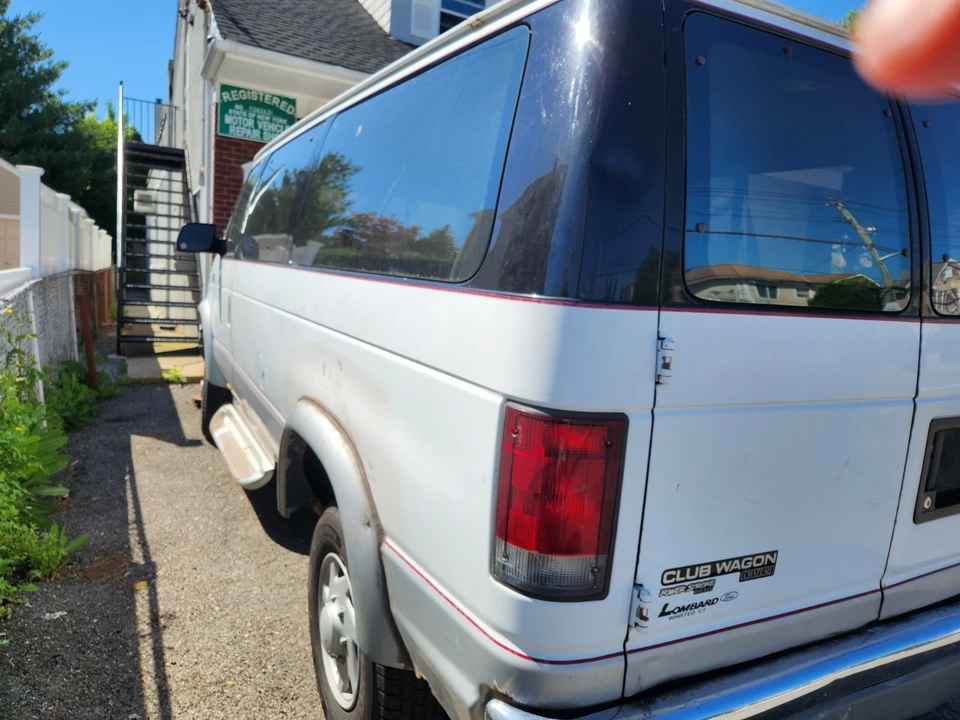1997 Ford Econoline Van - Image 3 of 20