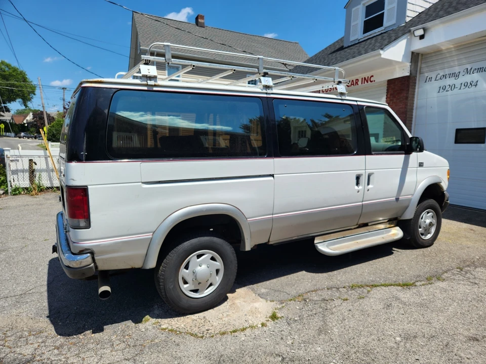 1997 Ford Econoline Van - Image 12 of 27
