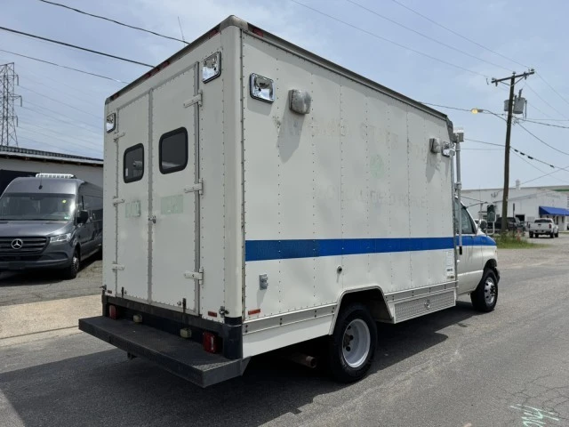 1997 Ford Econoline Van - Image 5 of 19