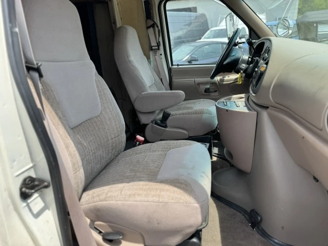 1997 Ford Econoline Van - Image 15 of 19