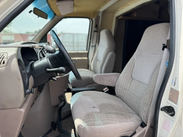 1997 Ford Econoline Van - Image 12 of 19