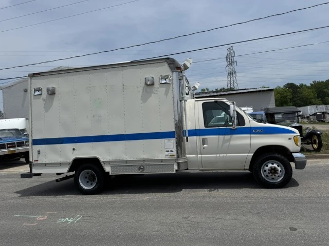 1997 Ford Econoline Van - Image 4 of 19
