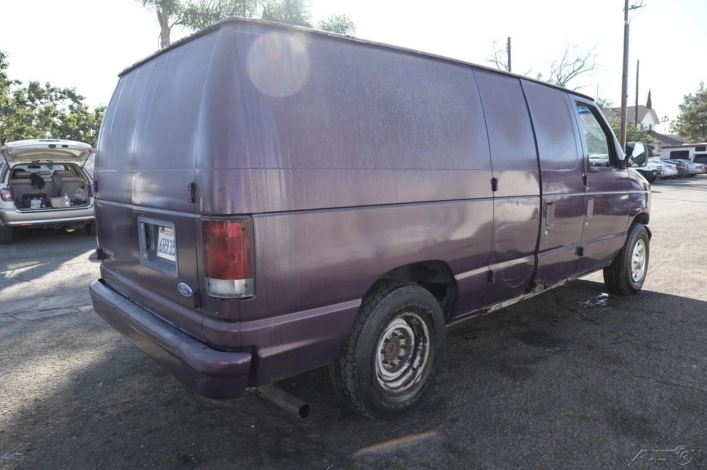 1997 Ford Econoline Van - Image 8 of 21