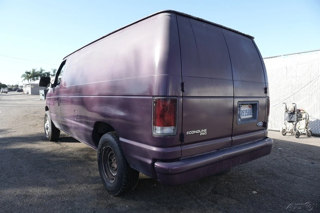 1997 Ford Econoline Van - Image 5 of 21