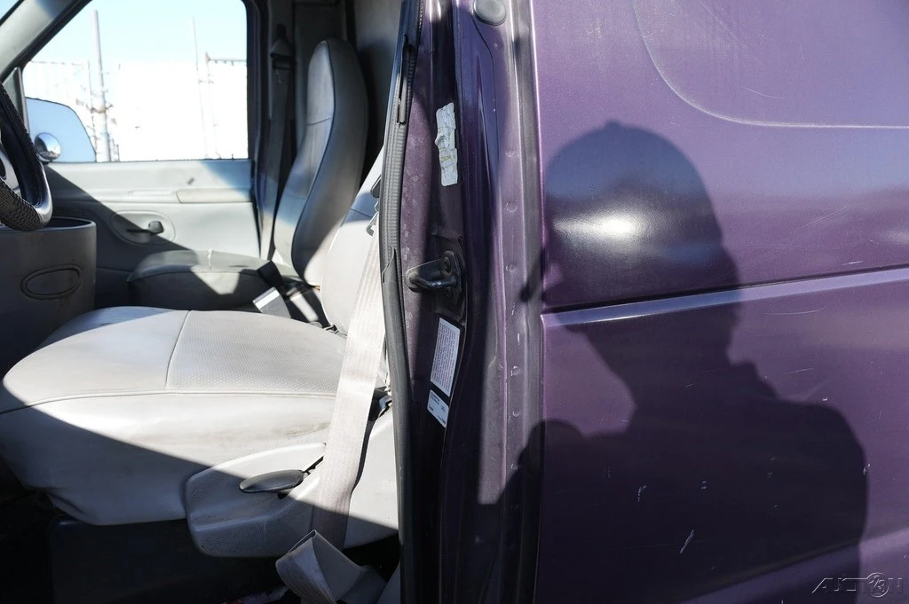 1997 Ford Econoline Van - Image 20 of 21