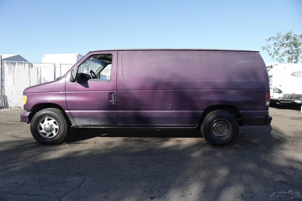 1997 Ford Econoline Van - Image 3 of 21