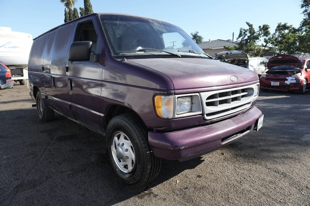 1997 Ford Econoline Van - Image 11 of 21
