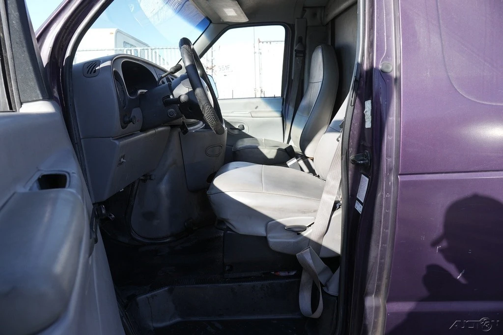 1997 Ford Econoline Van - Image 17 of 21