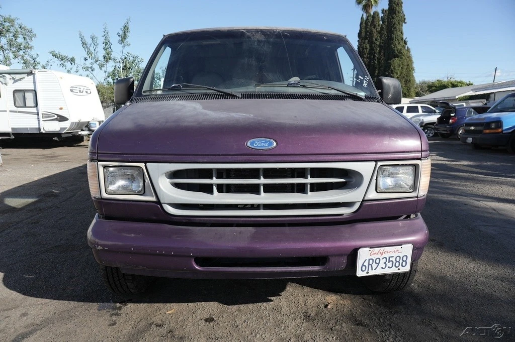 1997 Ford Econoline Van - Image 12 of 21