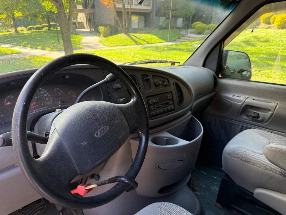 1997 Ford Econoline Van - Image 14 of 21