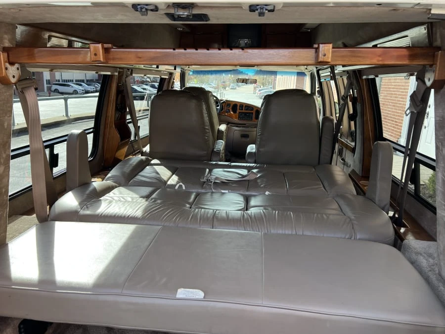 1997 Ford Econoline Van - Image 7 of 12