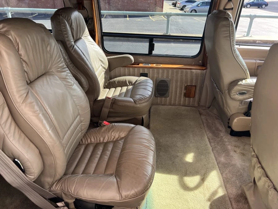 1997 Ford Econoline Van - Image 4 of 12