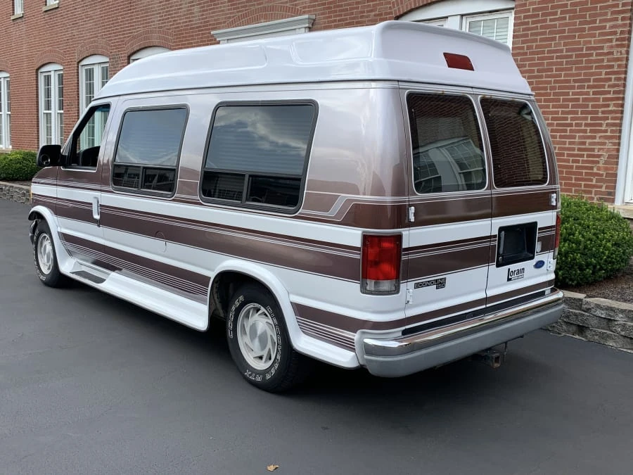 1997 Ford Econoline Van - Image 3 of 10
