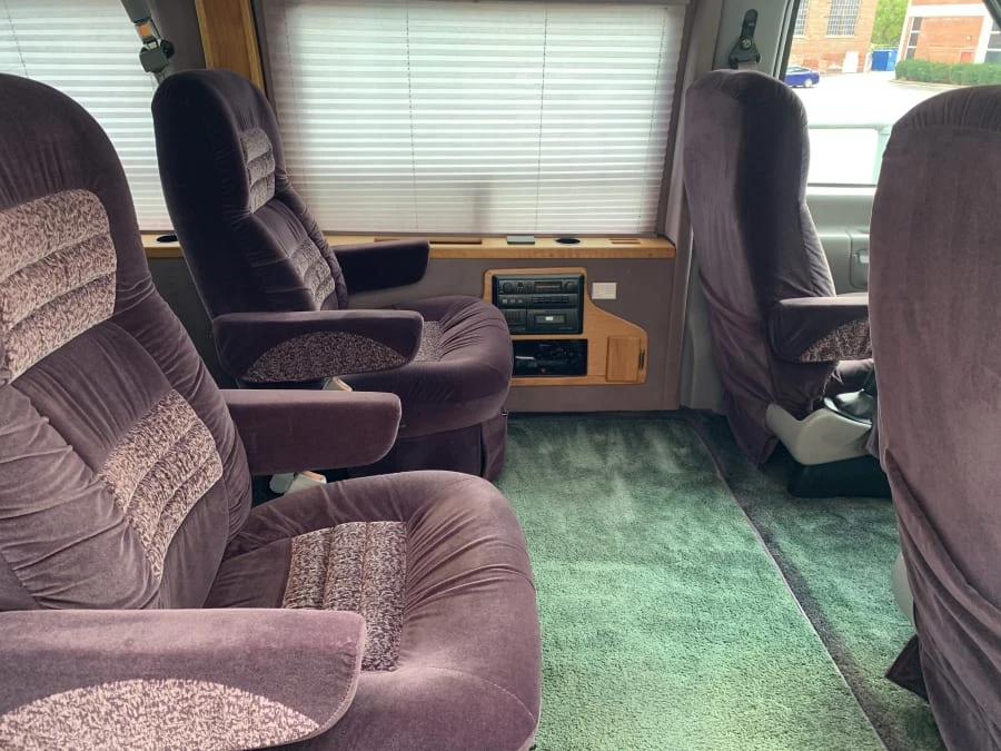 1997 Ford Econoline Van - Image 6 of 10
