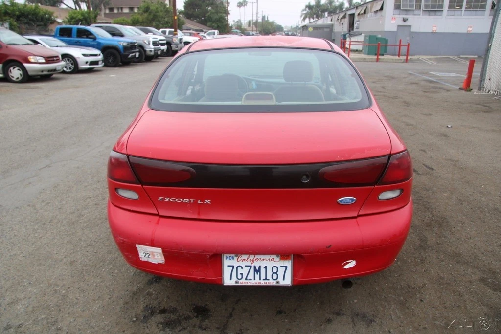 1997 Ford Escort (North America) - Image 6 of 21