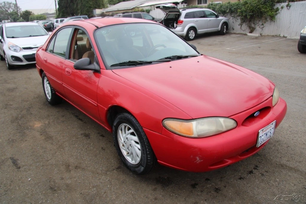 1997 Ford Escort (North America) - Image 10 of 21