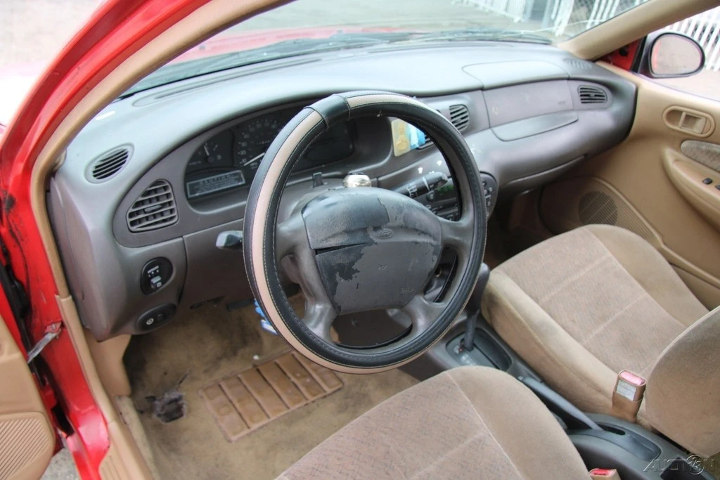 1997 Ford Escort (North America) - Image 15 of 21