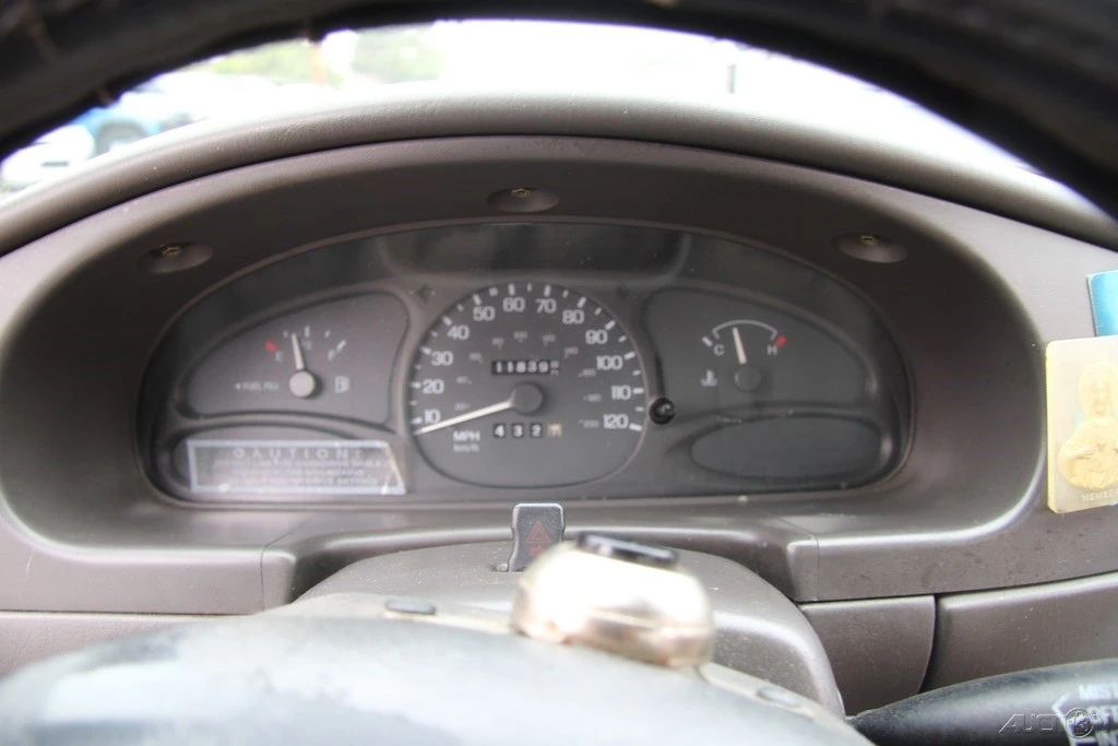 1997 Ford Escort (North America) - Image 16 of 21