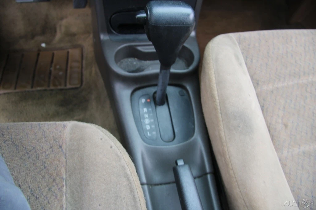 1997 Ford Escort (North America) - Image 19 of 21
