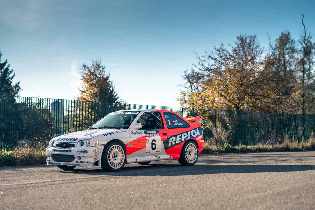 1997 Ford Escort - Image 9 of 21