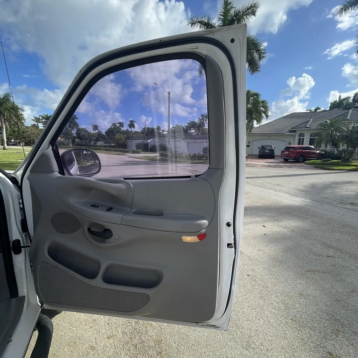 1997 Ford F-150 10th Gen - Image 17 of 31