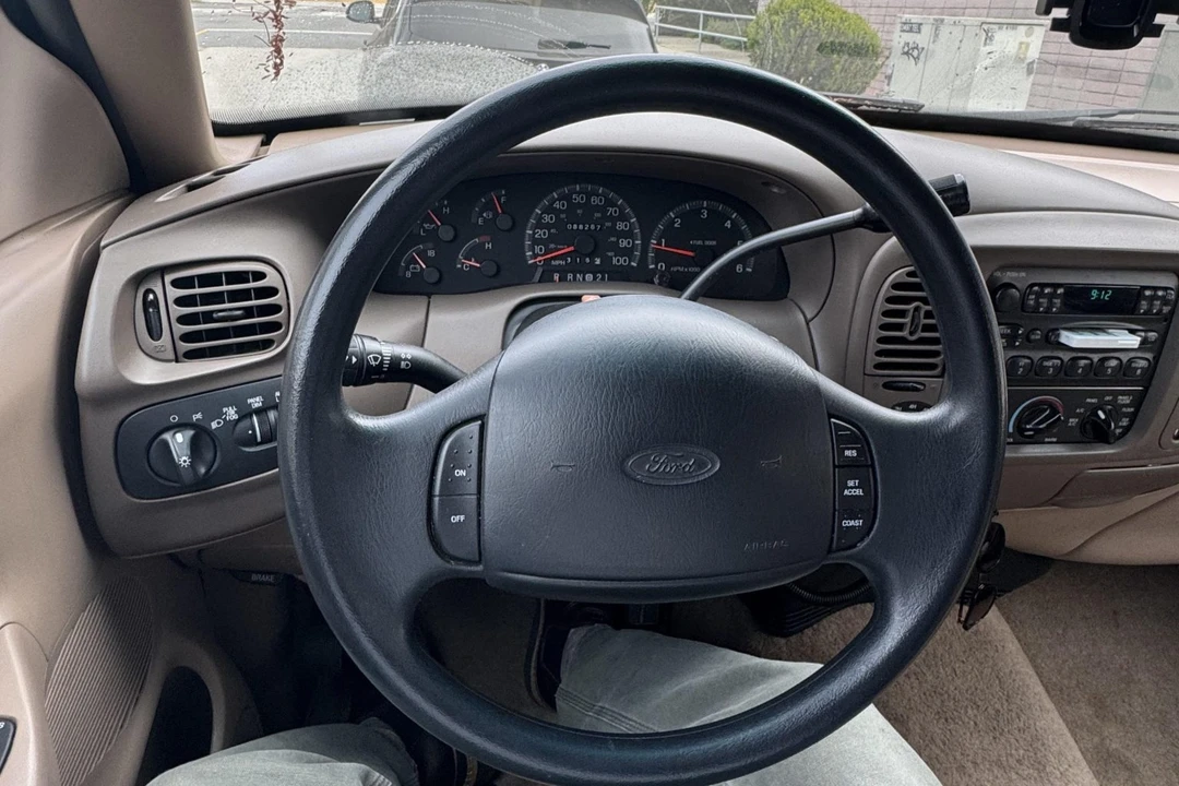 1997 Ford F-150 10th Gen - Image 5 of 7